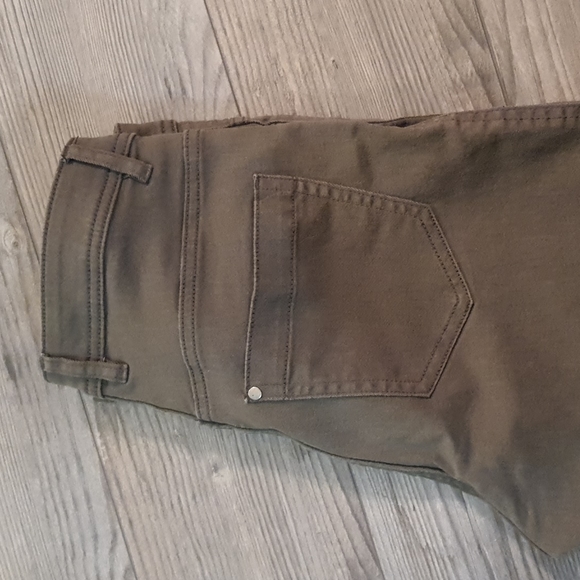 H&M Camo green jeans - Picture 2 of 2
